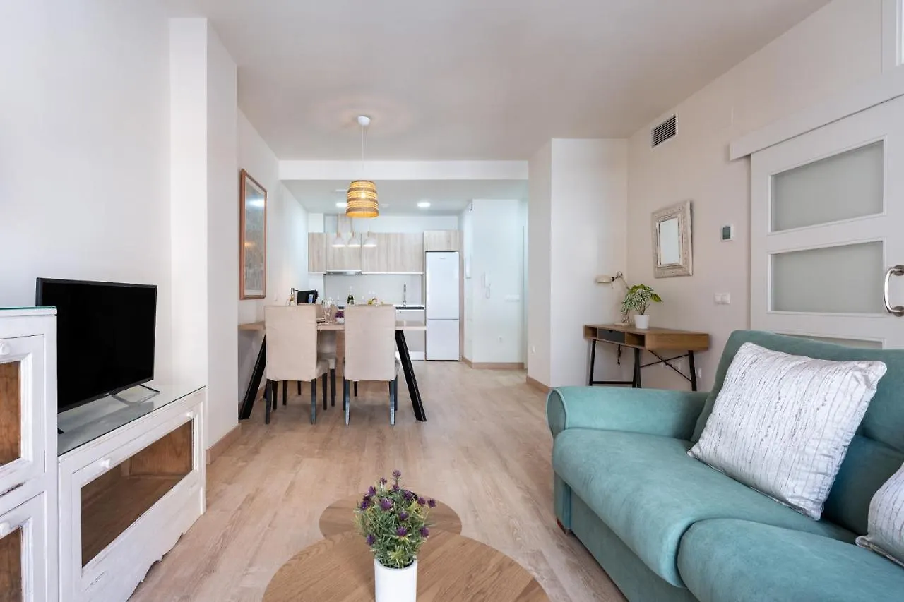 Apartment Malagasuite Comfortable Home 2